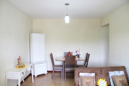 Sala  de apartamento para alugar com 2 quartos, 56m² em Jardim Nova Taboao, Guarulhos