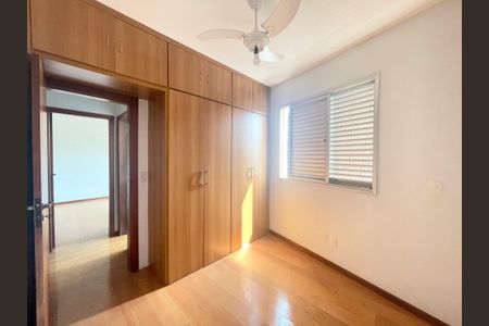 Apartamento à venda com 160m², 4 quartos e 4 vagasQuarto 3