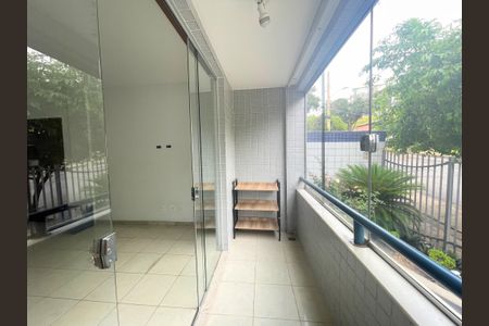 Apartamento à venda com 160m², 4 quartos e 4 vagasVaranda Sala