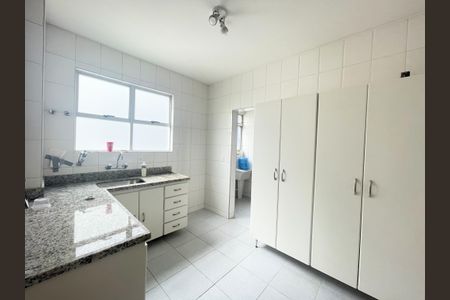 Cozinha de apartamento à venda com 4 quartos, 160m² em São Luiz, Belo Horizonte