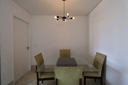 Apartamento para alugar com 93m², 3 quartos e 2 vagasSala