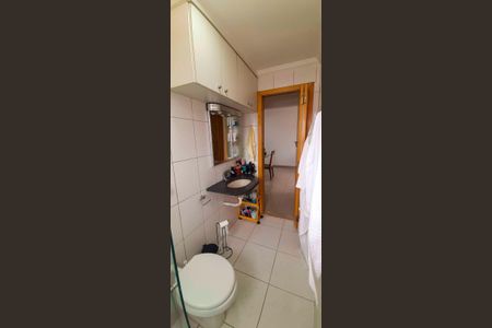 Apartamento à venda com 65m², 2 quartos e 1 vaga Apartamento à venda com 65m², 2 quartos e 1 vagaBanheiro