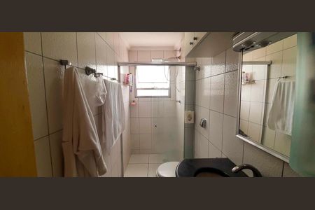 Apartamento à venda com 65m², 2 quartos e 1 vaga Apartamento à venda com 65m², 2 quartos e 1 vagaBanheiro