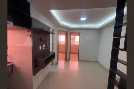 Apartamento para alugar com 2 quartos, 34m² em Qs 303, Brasília