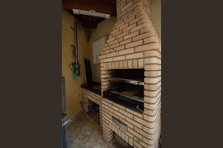 Casa à venda com 107m², 4 quartos e 2 vagas Casa à venda com 107m², 4 quartos e 2 vagasChurrasqueira