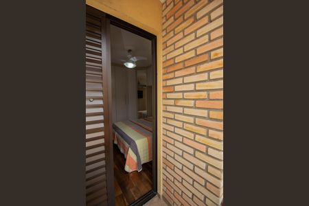 Casa à venda com 107m², 4 quartos e 2 vagas Casa à venda com 107m², 4 quartos e 2 vagasVaranda da Suíte