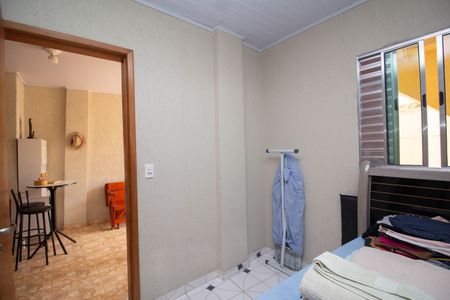 Casa à venda com 107m², 4 quartos e 2 vagas Casa à venda com 107m², 4 quartos e 2 vagasEdícula Edícula