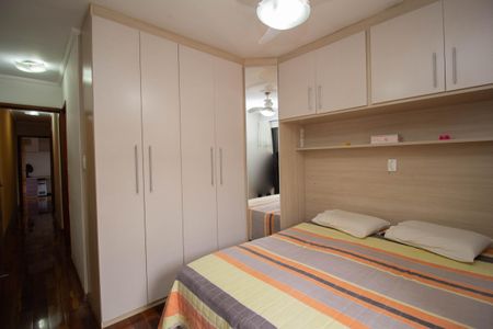 Casa à venda com 107m², 4 quartos e 2 vagas Casa à venda com 107m², 4 quartos e 2 vagasSuíte