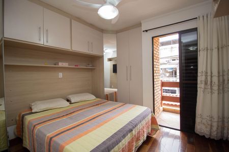 Casa à venda com 107m², 4 quartos e 2 vagas Casa à venda com 107m², 4 quartos e 2 vagasSuíte