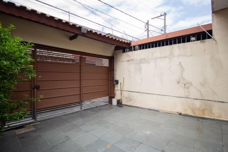 Casa à venda com 107m², 4 quartos e 2 vagas Casa à venda com 107m², 4 quartos e 2 vagasGaragem