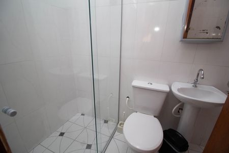 Casa à venda com 107m², 4 quartos e 2 vagas Casa à venda com 107m², 4 quartos e 2 vagasBanheiro da Edícula