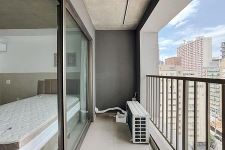 Varanda de kitnet/studio para alugar com 1 quarto, 27m² em Cerqueira César, São Paulo