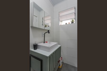 Casa à venda com 94m², 2 quartos e 5 vagas Casa à venda com 94m², 2 quartos e 5 vagasBanheiro