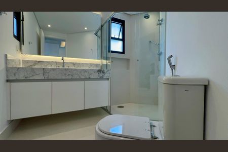 Apartamento para alugar com 220m², 3 quartos e 3 vagasBanheiro da Suíte 1