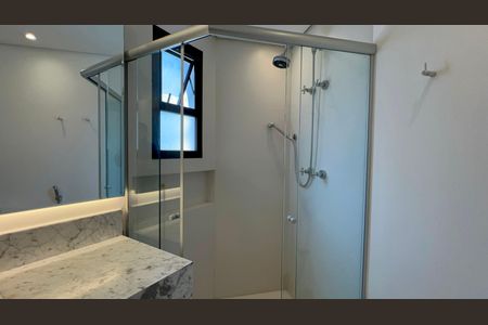 Apartamento para alugar com 220m², 3 quartos e 3 vagasBanheiro da Suíte 1