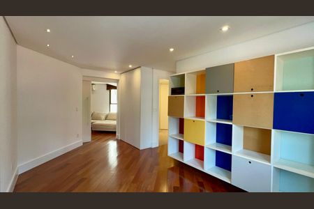 Apartamento para alugar com 220m², 3 quartos e 3 vagasLiving 