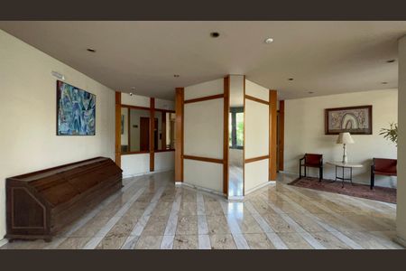 Apartamento para alugar com 220m², 3 quartos e 3 vagasHall de entrada