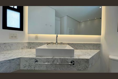 Apartamento para alugar com 220m², 3 quartos e 3 vagasBanheiro da Suíte 3