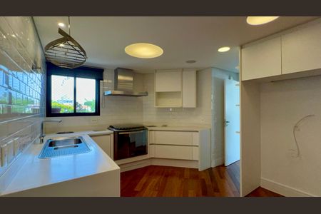 Apartamento para alugar com 220m², 3 quartos e 3 vagasCozinha