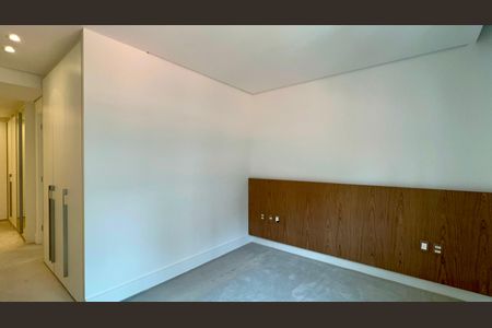 Apartamento para alugar com 220m², 3 quartos e 3 vagasSuíte 3