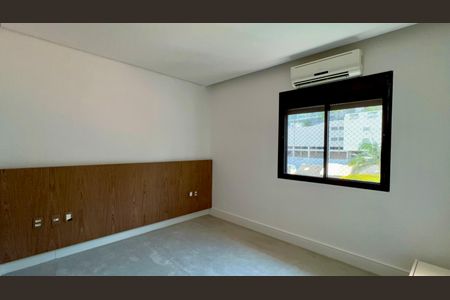 Apartamento para alugar com 220m², 3 quartos e 3 vagasSuíte 3