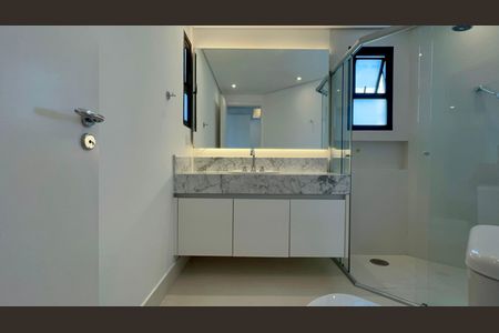 Apartamento para alugar com 220m², 3 quartos e 3 vagasBanheiro da Suíte 1