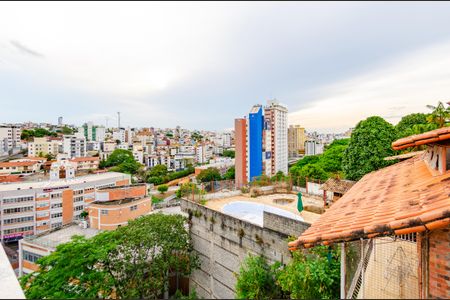 Apartamento à venda com 312m², 5 quartos e 3 vagas Apartamento à venda com 312m², 5 quartos e 3 vagasVista