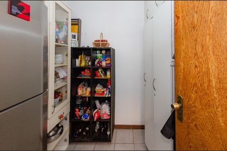 Apartamento à venda com 312m², 5 quartos e 3 vagas Apartamento à venda com 312m², 5 quartos e 3 vagasQuarto de serviço