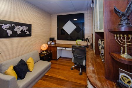 Apartamento à venda com 312m², 5 quartos e 3 vagas Apartamento à venda com 312m², 5 quartos e 3 vagasQuarto 3