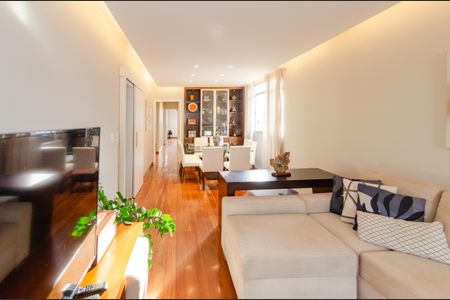 Apartamento à venda com 312m², 5 quartos e 3 vagas Apartamento à venda com 312m², 5 quartos e 3 vagasSala