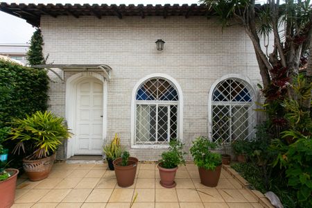 Casa à venda com 160m², 3 quartos e 3 vagasÁrea Externa