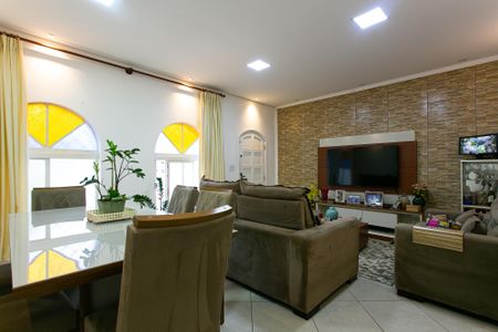 Casa à venda com 160m², 3 quartos e 3 vagasSala