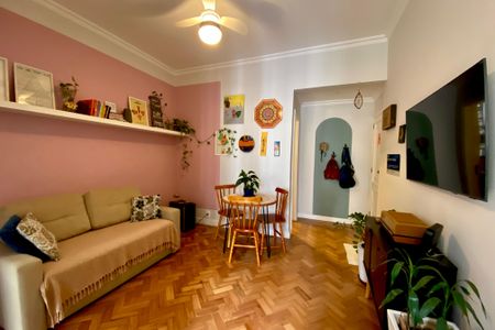 Sala  de apartamento à venda com 1 quarto, 50m² em Copacabana, Rio de Janeiro
