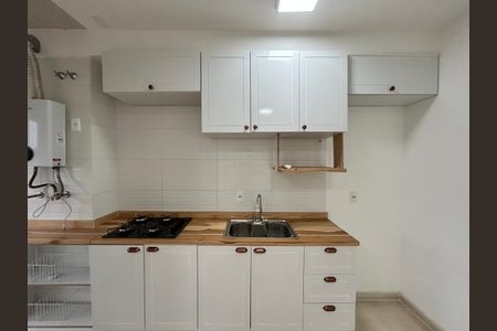 Apartamento à venda com 40m², 2 quartos e sem vaga Apartamento à venda com 40m², 2 quartos e sem vagaCozinha americana