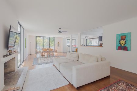 Sala de casa à venda com 4 quartos, 450m² em Jardim das Bandeiras, São Paulo