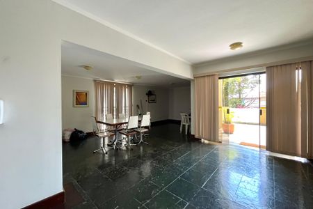 Apartamento à venda com 90m², 3 quartos e 2 vagas Apartamento à venda com 90m², 3 quartos e 2 vagasÁrea comum - Salão de festas