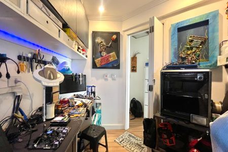 Apartamento à venda com 90m², 3 quartos e 2 vagas Apartamento à venda com 90m², 3 quartos e 2 vagasEscritório