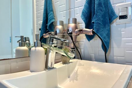 Apartamento à venda com 90m², 3 quartos e 2 vagas Apartamento à venda com 90m², 3 quartos e 2 vagasBanheiro 1