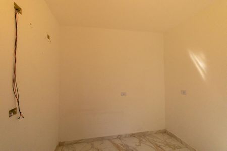 Quarto 1 de casa para alugar com 2 quartos, 35m² em Campo de Santana, Curitiba