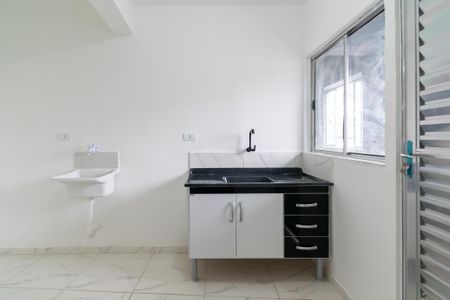 Cozinha de kitnet/studio para alugar com 1 quarto, 125m² em Cidade Domitila, São Paulo