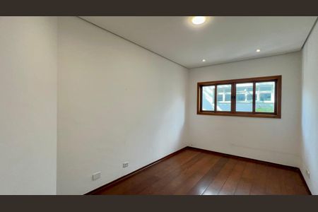 Casa à venda com 400m², 4 quartos e 4 vagasCopa