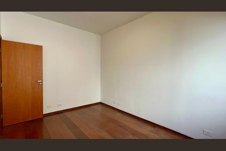 Casa à venda com 400m², 4 quartos e 4 vagasSuíte 4