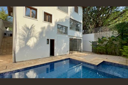 Casa à venda com 400m², 4 quartos e 4 vagasPiscina