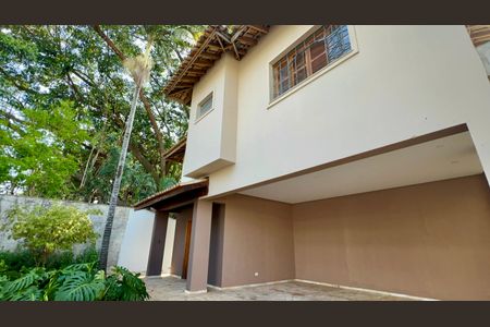 Casa à venda com 400m², 4 quartos e 4 vagasGaragem