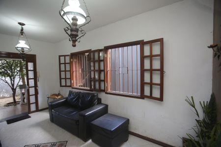 Casa para alugar com 360m², 4 quartos e 3 vagasSala