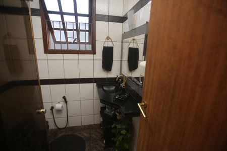 Casa para alugar com 360m², 4 quartos e 3 vagasBanheiro Social