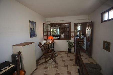 Casa para alugar com 360m², 4 quartos e 3 vagasSegundo andar