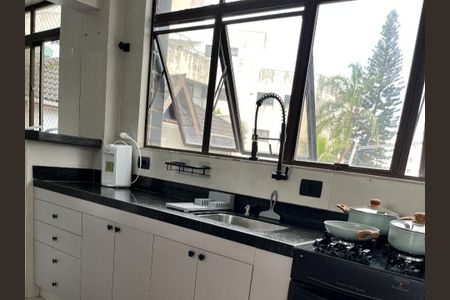 Apartamento para alugar com 69m², 2 quartos e 1 vaga Apartamento para alugar com 69m², 2 quartos e 1 vagaCozinha