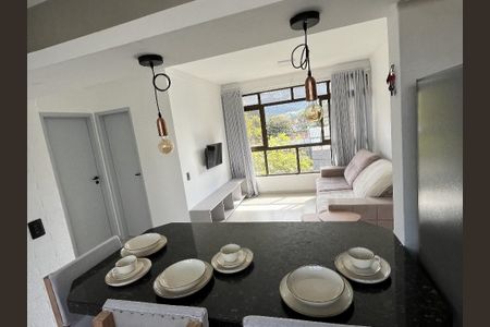 Apartamento para alugar com 69m², 2 quartos e 1 vagaCozinha