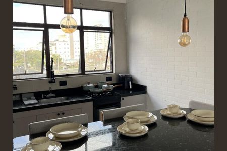 Apartamento para alugar com 69m², 2 quartos e 1 vaga Apartamento para alugar com 69m², 2 quartos e 1 vagaCozinha